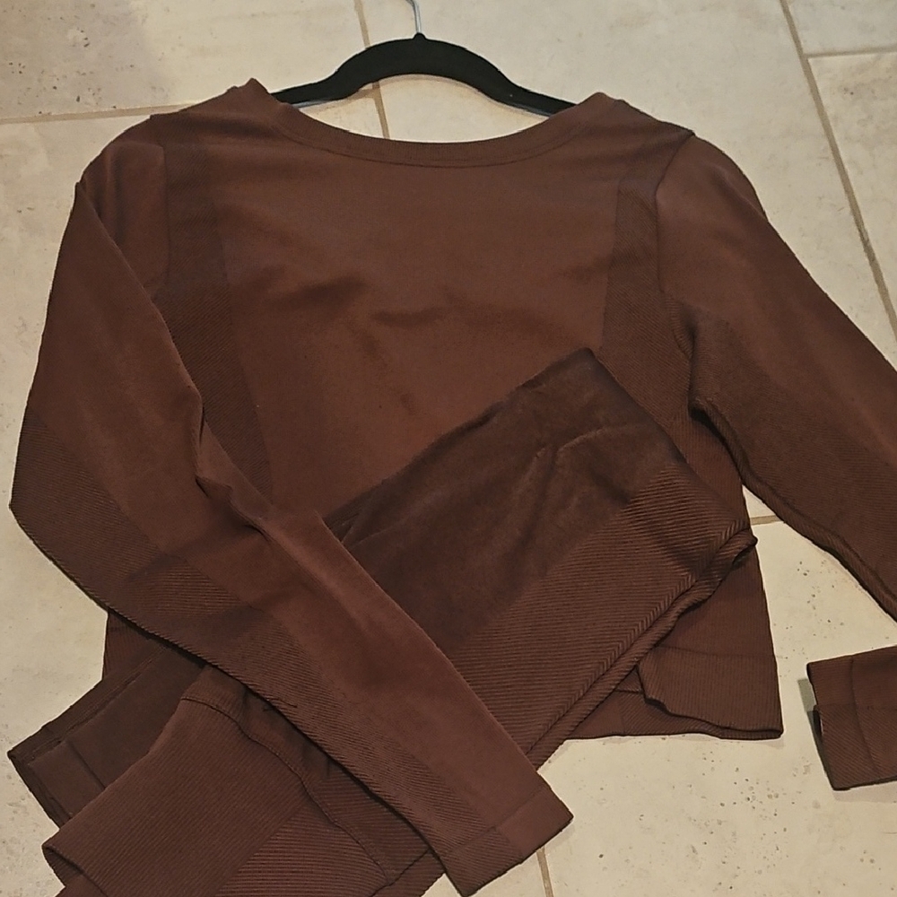 All in Motion Brown Long Sleeve Top and Leggings Set